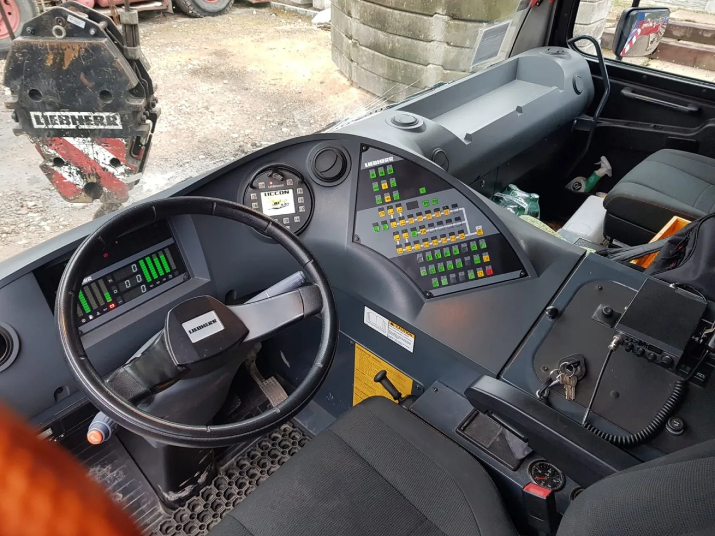 Grove GMK 5275 Mobile Crane - 1