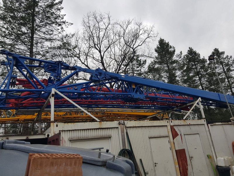 Grove GMK 5275 Mobile Crane