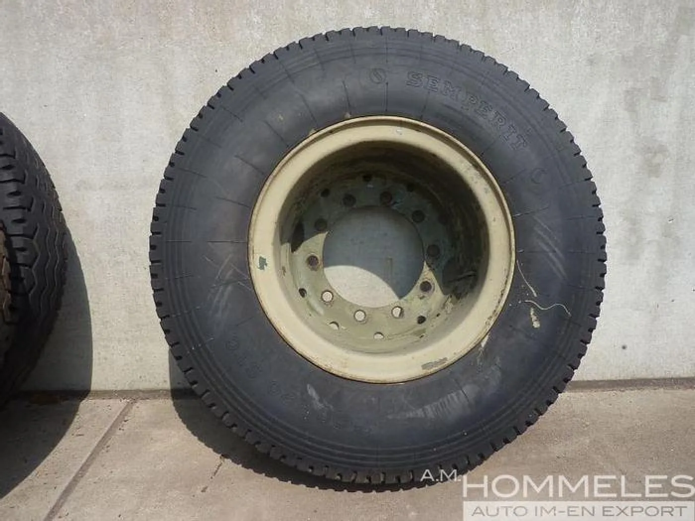 11.00r20 tire - 2