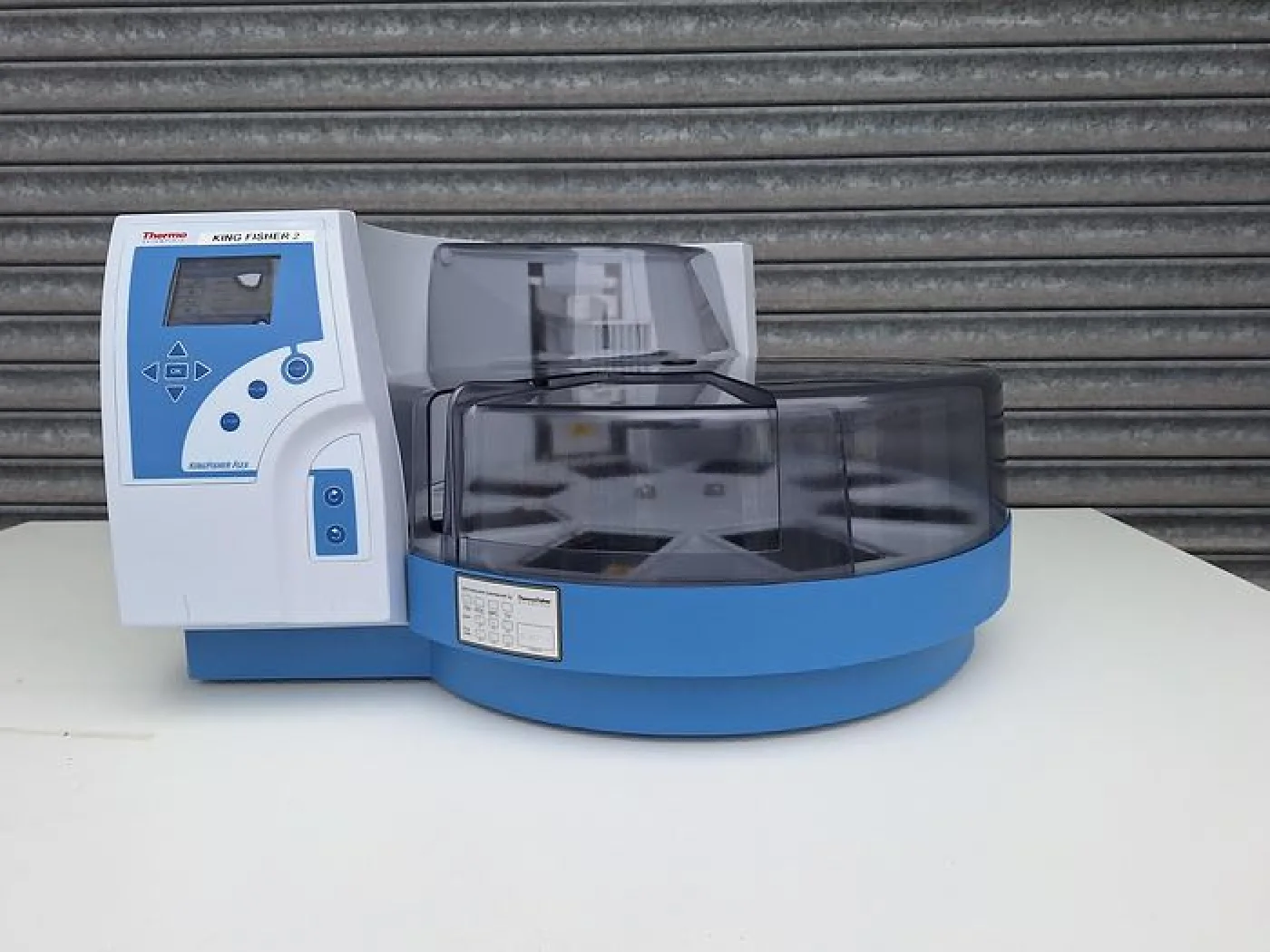 Thermo Scientific KingFisher Flex DNA Analyzer - 1