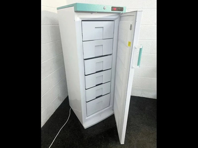 Lec Medical LSF232UK Laboratory Freezer
