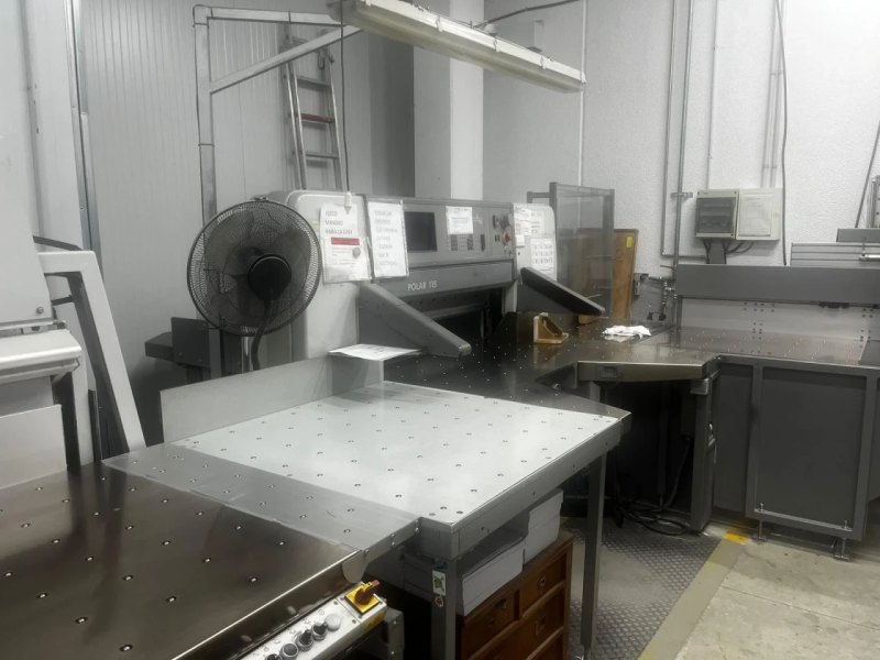 Polar 115 E cutting machine