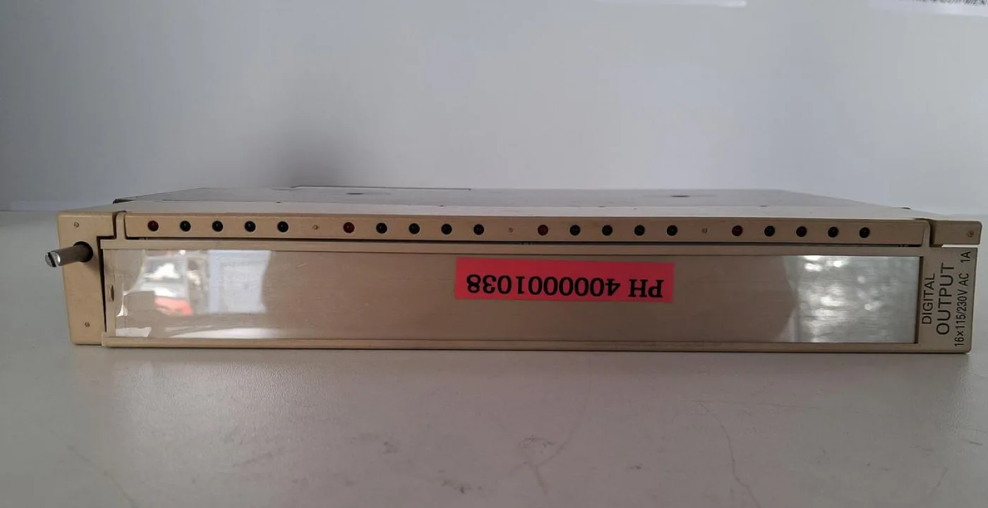 Siemens SIMATIC S5 6ES5 456-7LA11 Digital Output Module - 2