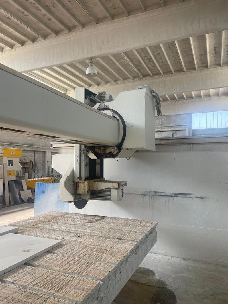 2005 GMM Axia 38 full
