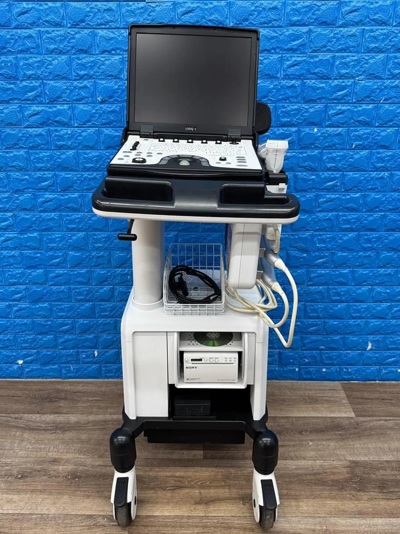 GE Logiq E Ultrasound REF: LOGIQ e YOM: 2018 - 2
