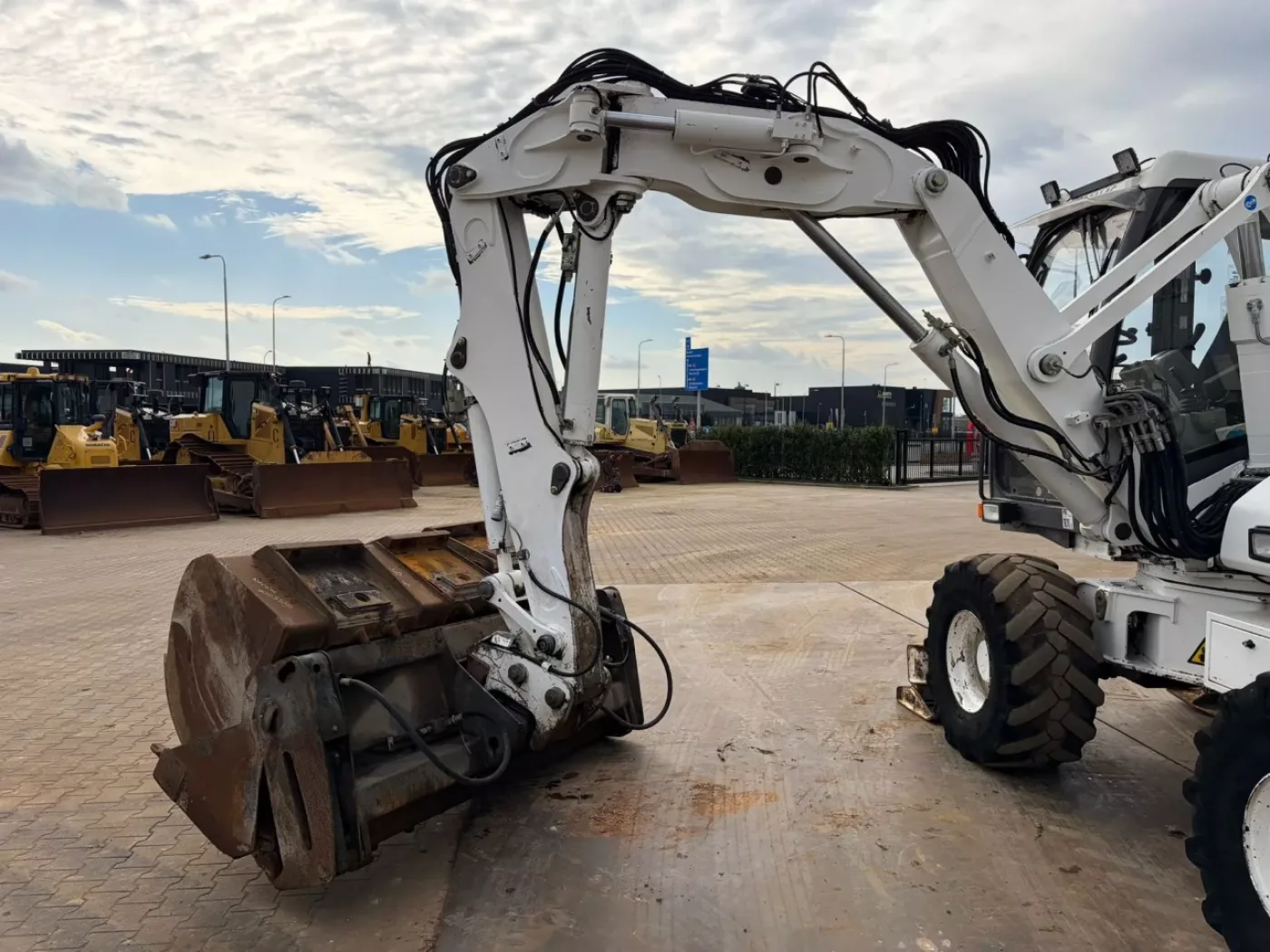 Mecalac 12MTX incl. 5 x bucket - 7