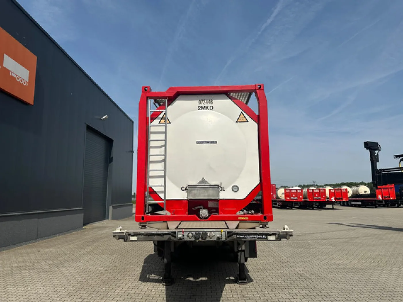 Van Hool 20FT/30FT ADR CHASSIS + 20FT TANKCONTAINER 25.000l /1-COMP. - 8