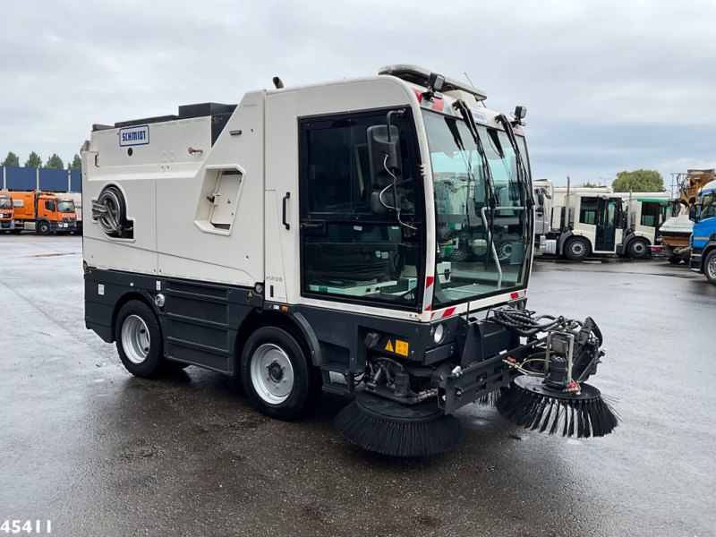 Schmidt Cleango 500 Compact Euro 6 with 3-rd brush