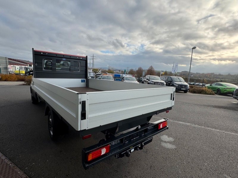 Iveco Daily 35S16 *R3.750mm*Automatik*AHK*Camera*