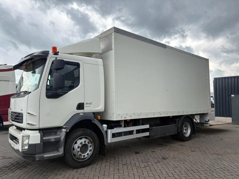 Volvo FL 12,240 + Leaf Suspension + Loadlift 2.5t + Low Mileage