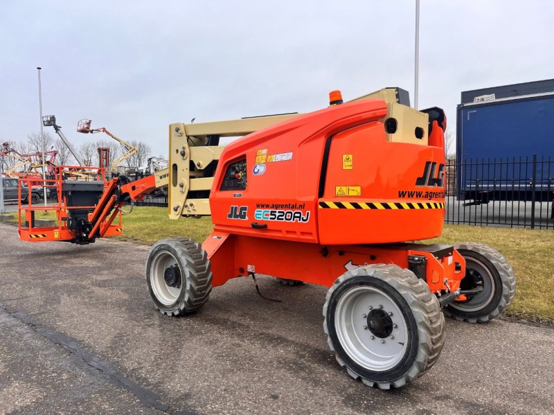 JLG EC520AJ 18m FOR RENT ONLY