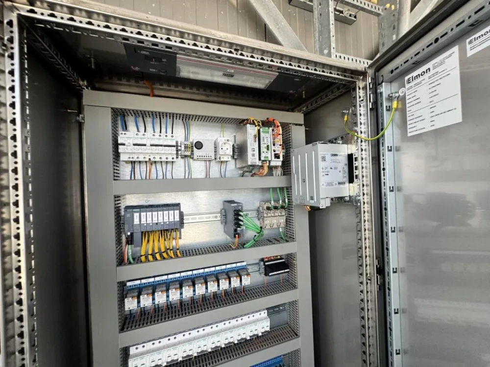 Elmon Electric Patch Cabinet