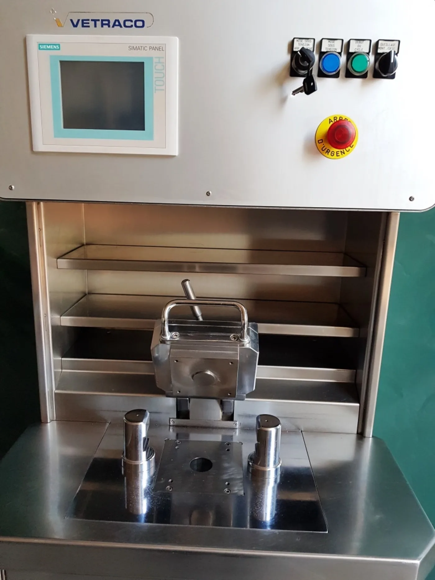 COMPATTATRICE PER POLVERI COSMETICHE – VETRACO – MOD. CP03 - 3