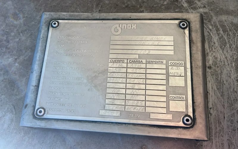 2000-LITER JACKETED, INSULATED STAINLESS STEEL REACTOR WITH AGITATION AND ELECTRIC HEATERS
