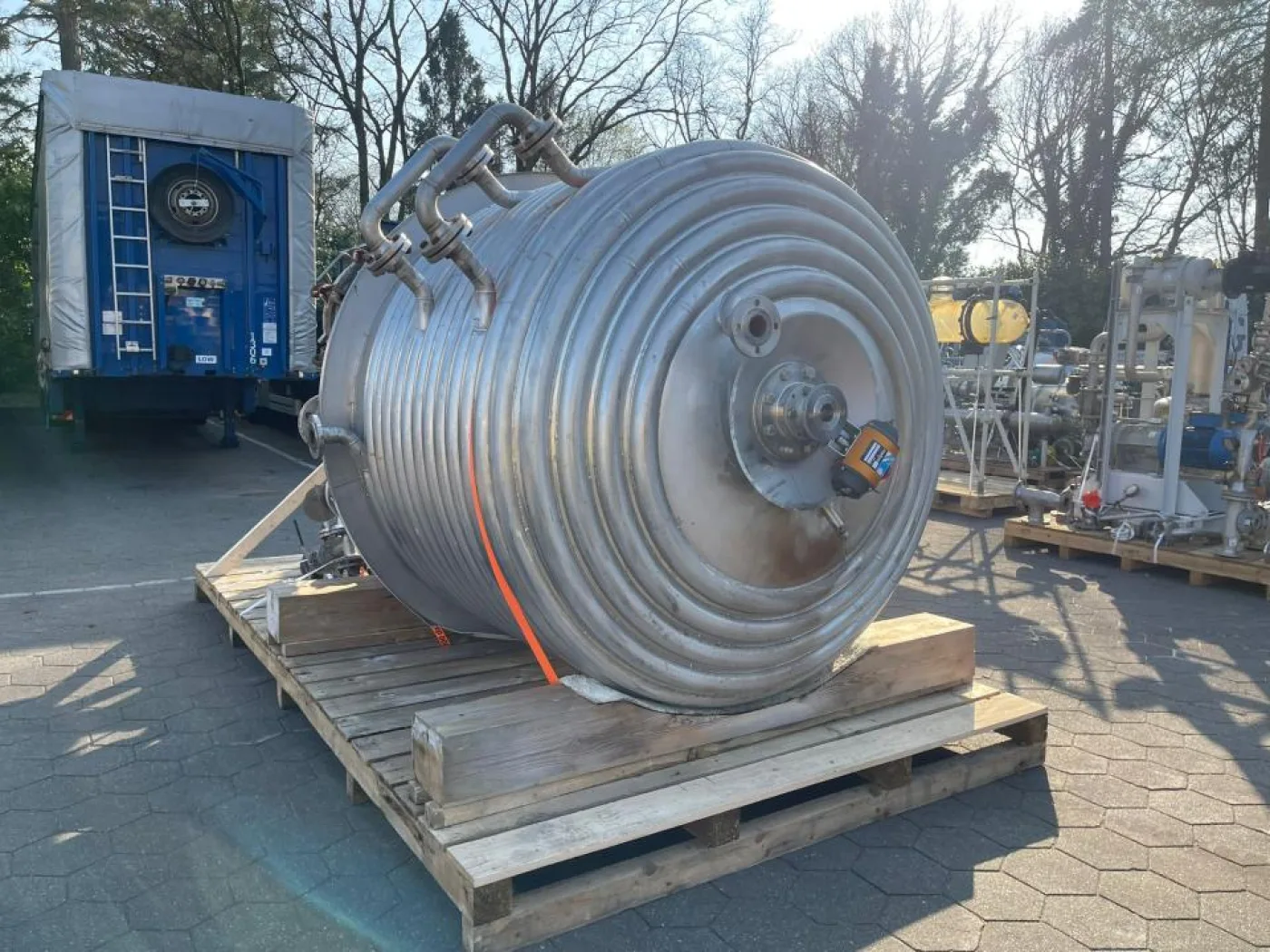1992 CHEMATEC AG Vacuum reactor / pressure vessel with agitator - 3