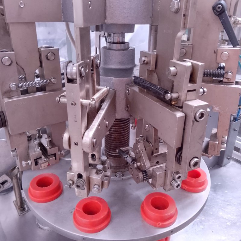 INTUBETTATRICE PER TUBETTI IN ALLUMINIO – COMADIS – MOD. 220 NAV
