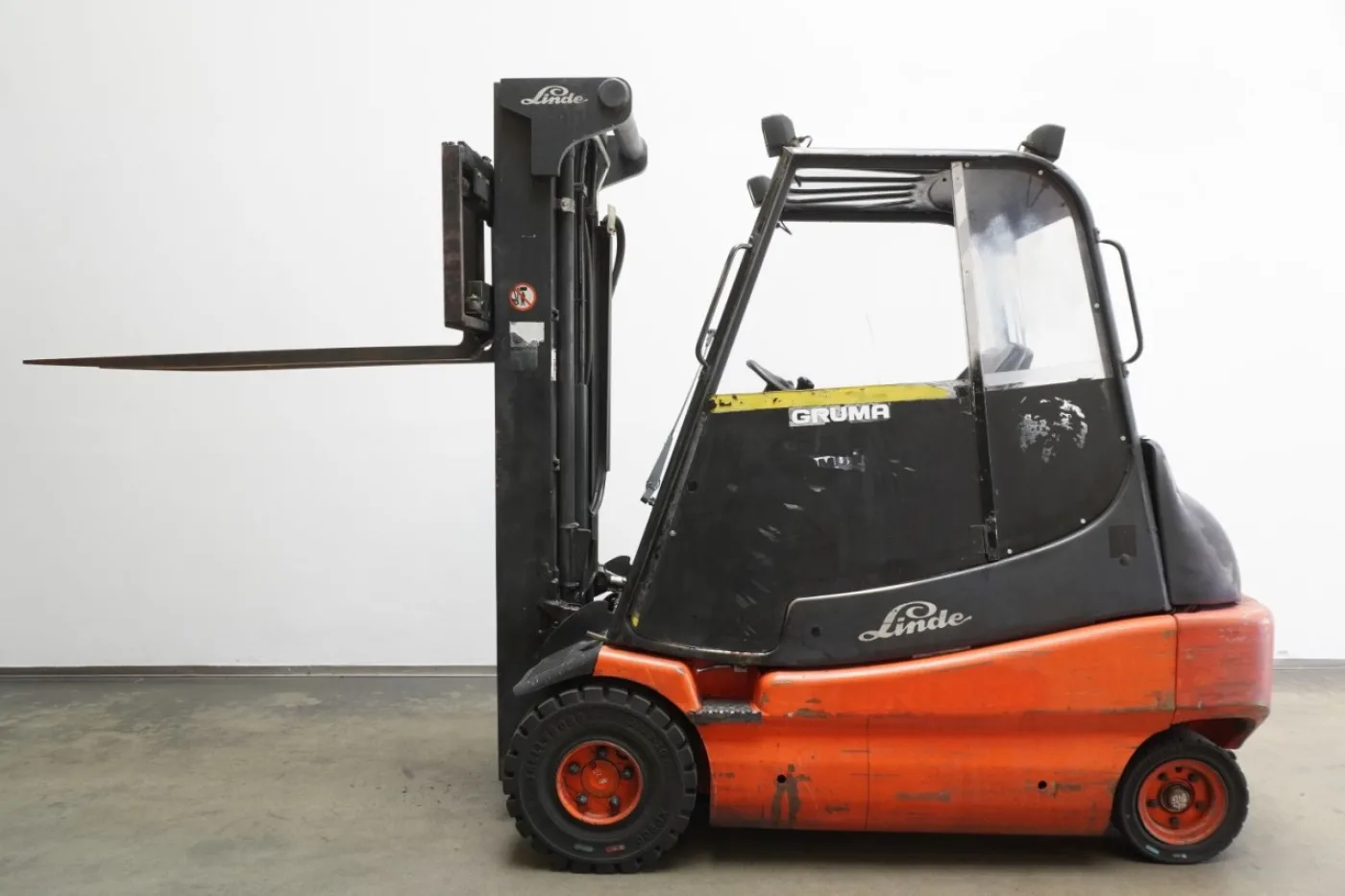 Frontstapler Linde E 30 336-02 (2001) - 4