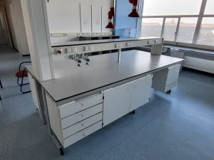 2027 - Used S+B island laboratory table (304 cm)
