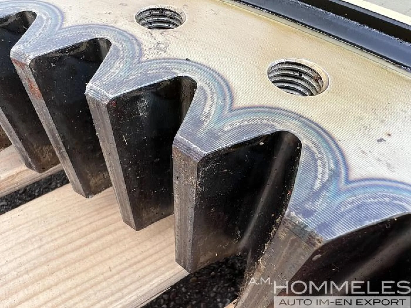 CNH INDUSTRIAL SLEWING RING H2239954 - 4