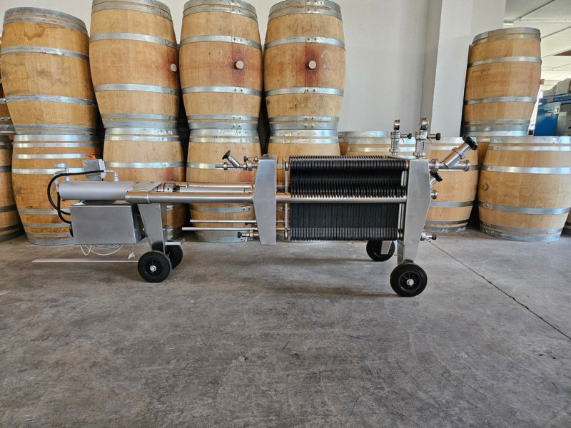 FILTER PLATES SEITZ BRAND MODEL ORION 40X40 41 PLATES, STAINLESS STEEL FRAME, SECOND-HAND MACHINE