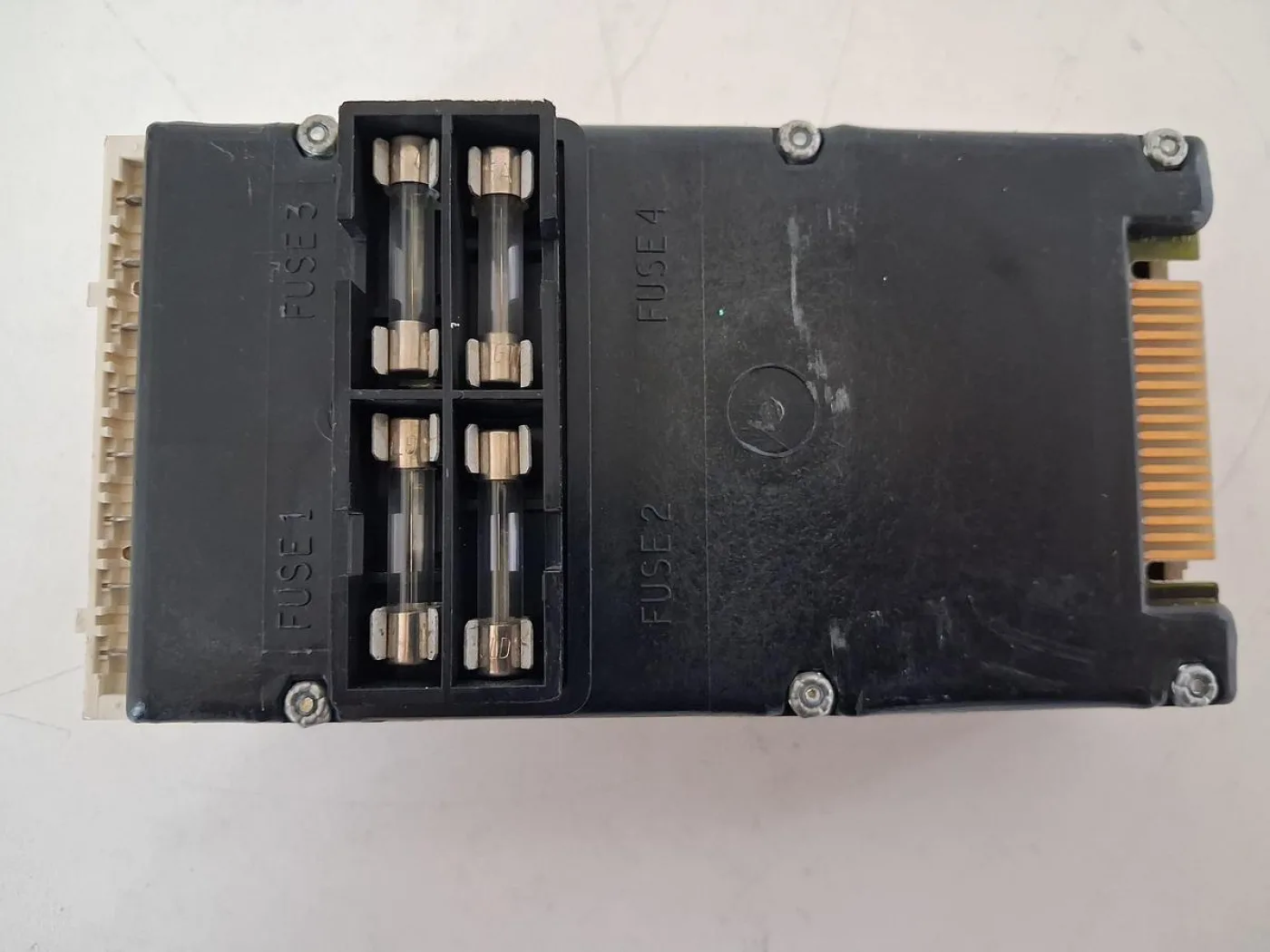 Gould Modicon B554 Output Module - 6