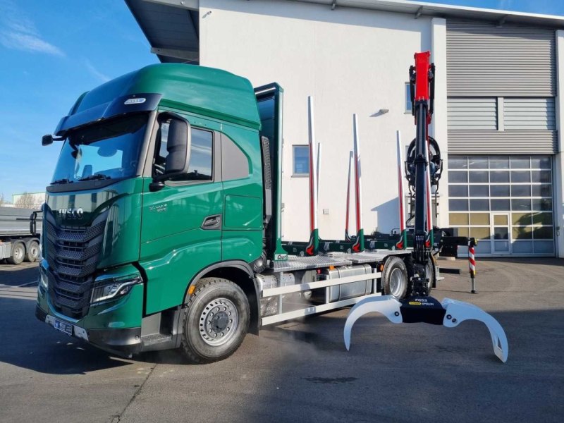Iveco X-Way AS300X57 Z/P HR ON- 6x4 (6x6 Hi Traction)