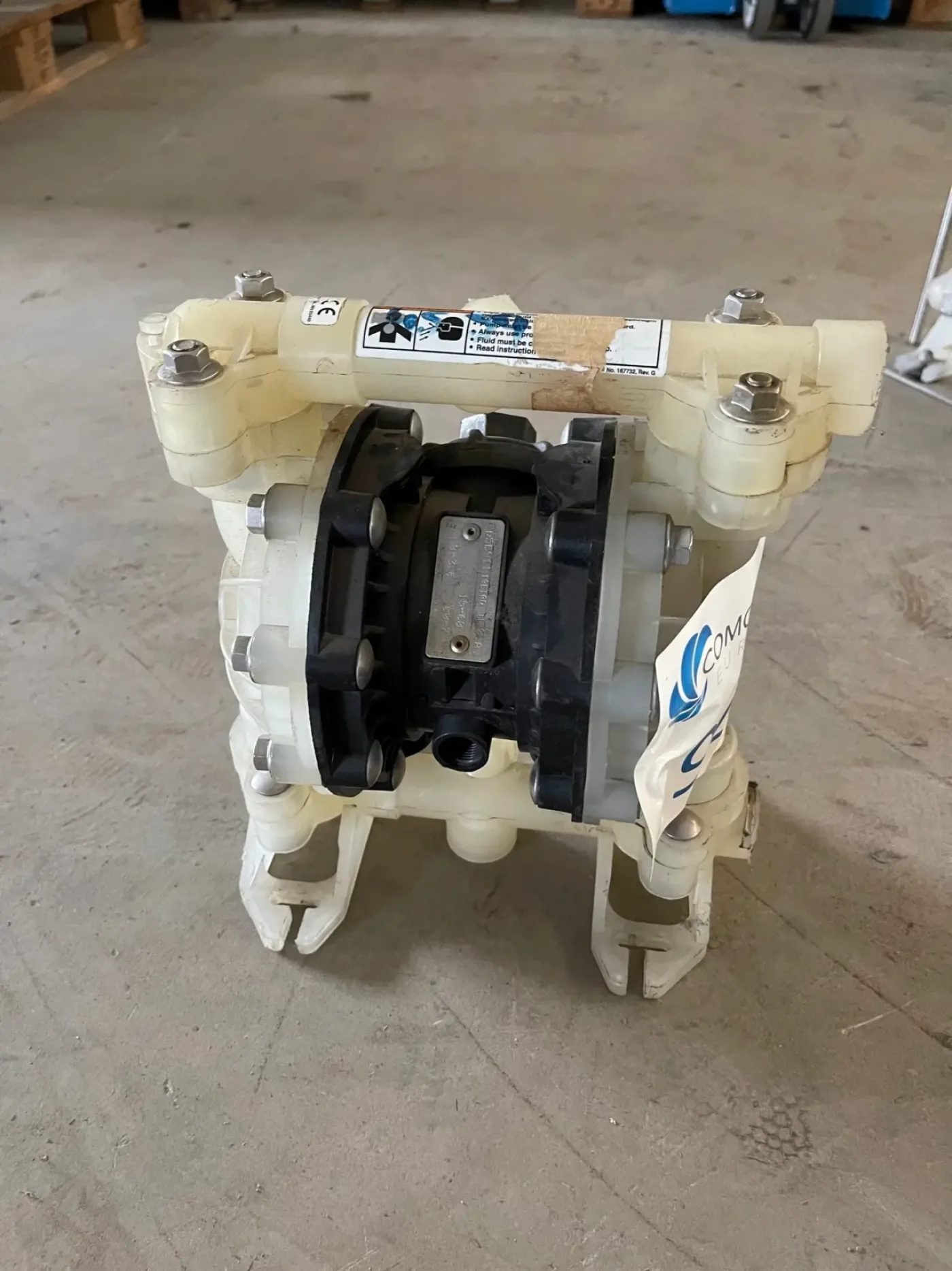 USED GRACO HUSKY PNEUMATIC DRIVE DOUBLE DIAPHRAGM PUMP - 2