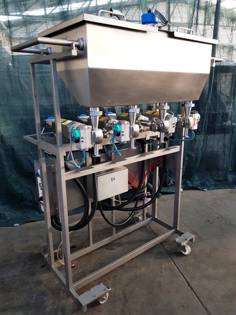 DOSATRICE PNEUMATICA PER CREME – RIGGS AUTOPACK – MOD. 1000
