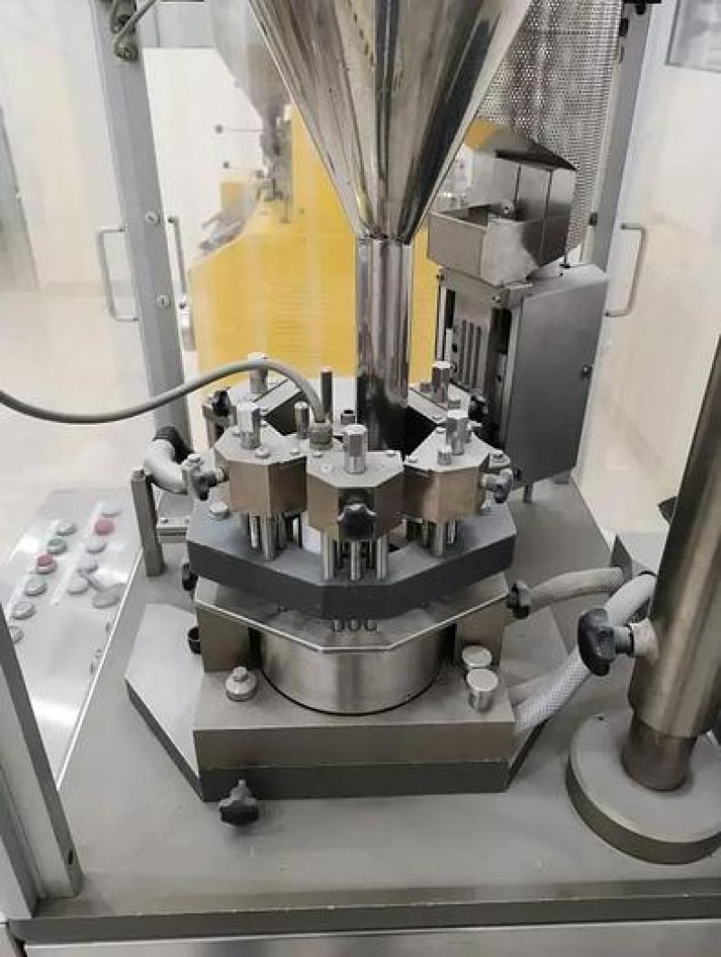 BOSCH - Opercolatrice - GKF 400S