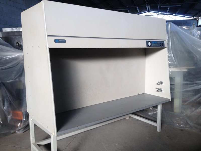 CAPPA DI ASPIRAZIONE A FLUSSO LAMINARE ORIZZONTALE – LABCONCO MOD. 3610000