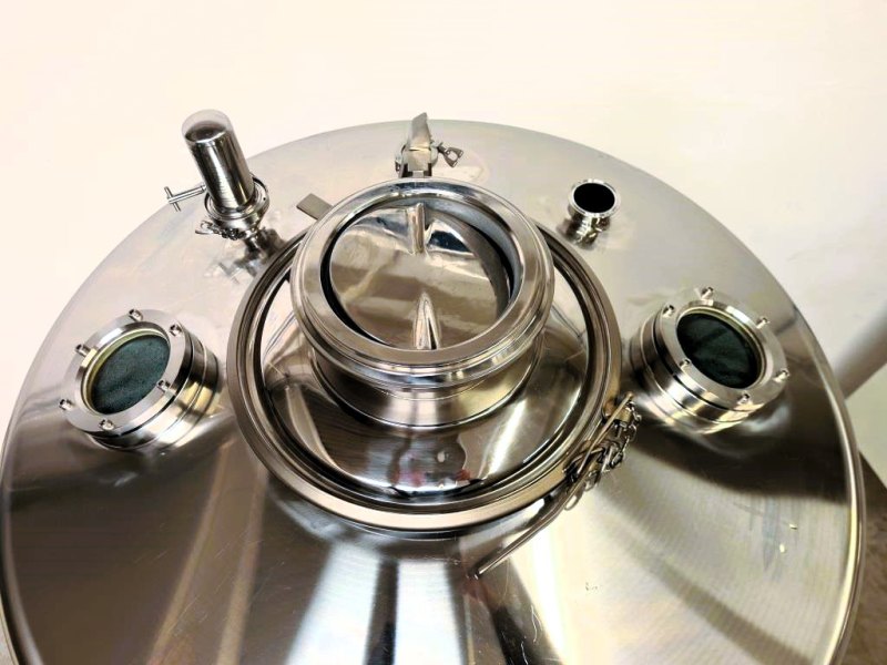 SERBATOIO CARRELLATO IN ACCIAIO – TECNINOX – MOD. 1300 L
