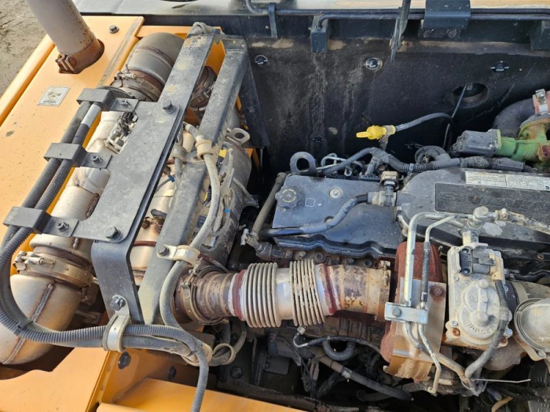 Hyundai - HX 220 L