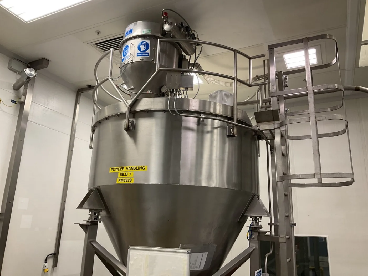 Procom Engineering - Bag dump station - 7