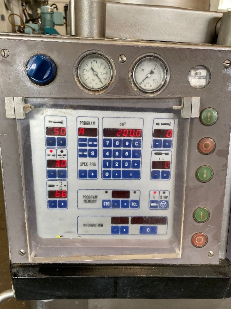 Handtmann VF300 Vacuum Filler