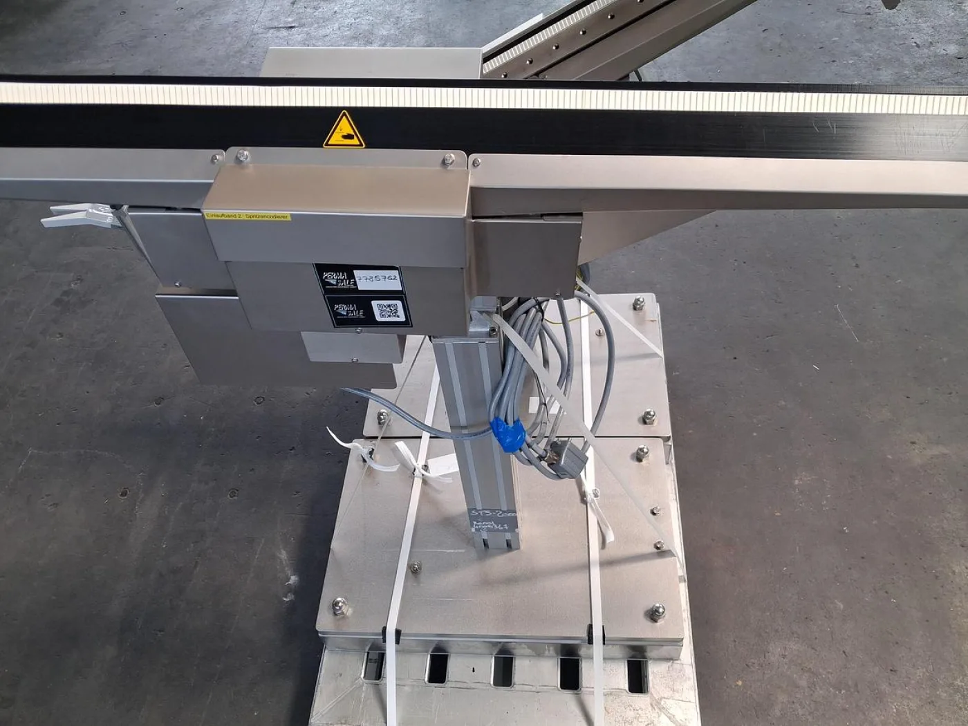 Inova Pharma Systems STS 2000 Edelstahl Zuführ- und Transportsystem - 2