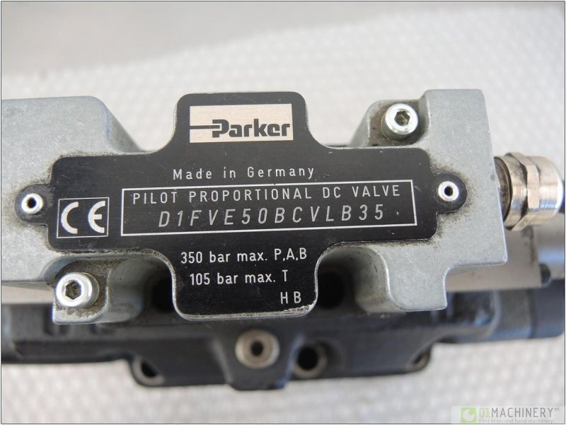 2000 PARKER D81FHB31H2NB0048 AI1781
