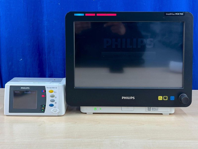 Philips IntelliVue MX 700 Patient Monitor With leads YOM: 2012