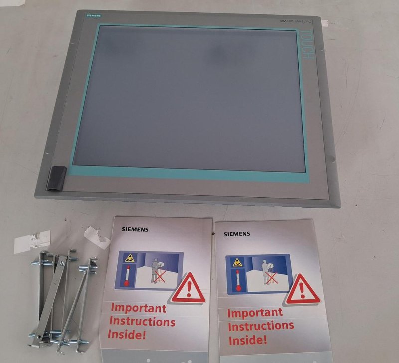 Siemens SIMATIC HMI IPC477C Industrial Panel PC