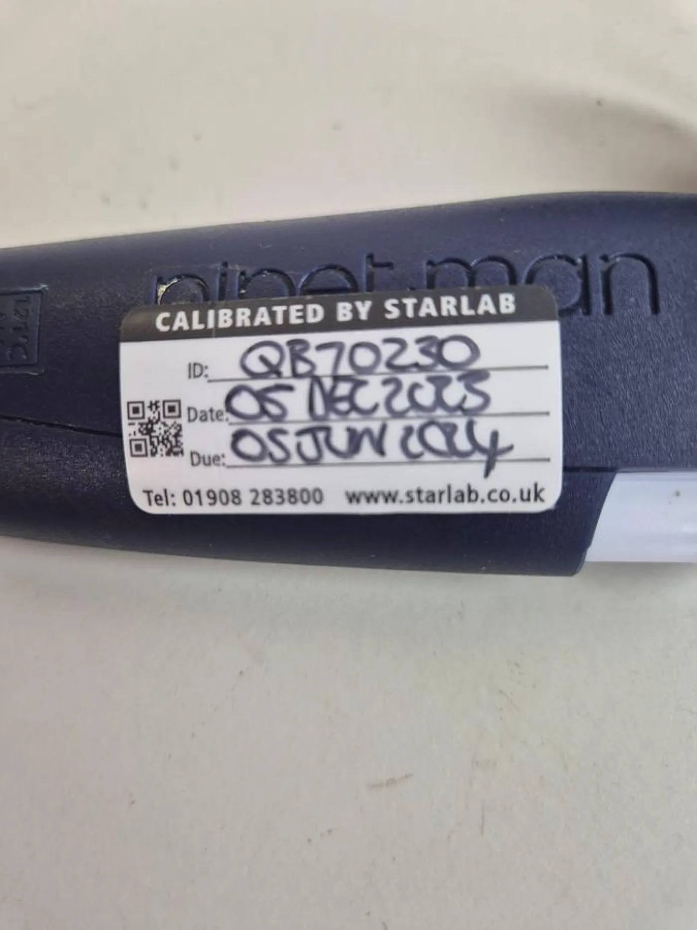 Pipetman Gilson ul p20 2-20 Pipette. Colour code light yelllow - 5