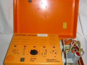 Hellige SCP 840 Defibrillator