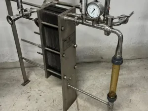 PLATES EXCHANGER FOR COOLING/HEATING, FIRM PADOVAN, ENTIRELY IN STAINLESS STEEL, WITH 55 PLATES, SECOND-HAND MACHINE