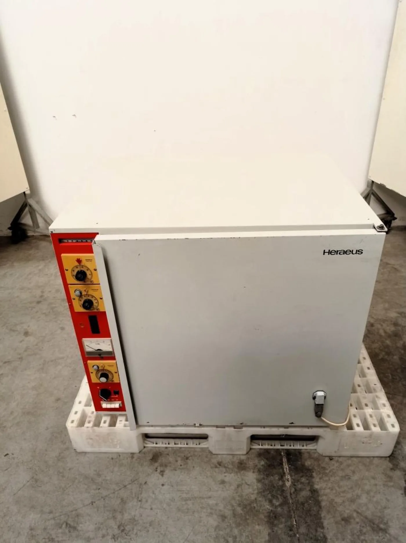 INCUBATRICE DA LABORATORIO – HERAEUS – MOD. B 5060 - 6