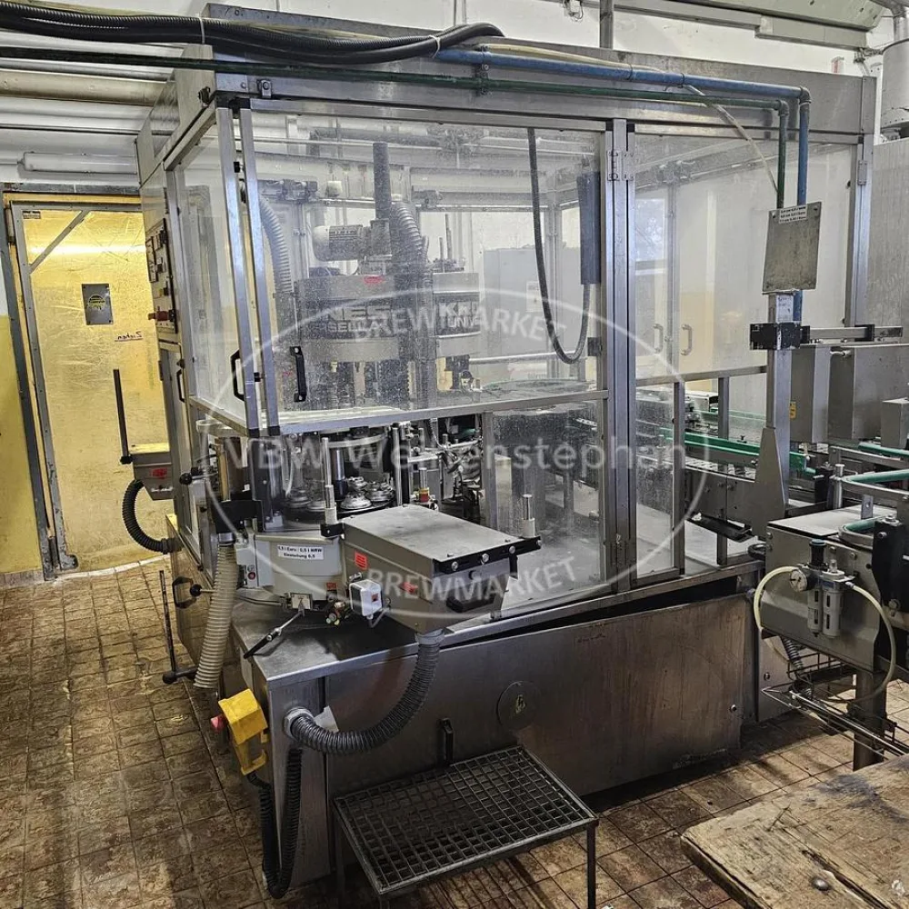 Labeling machine