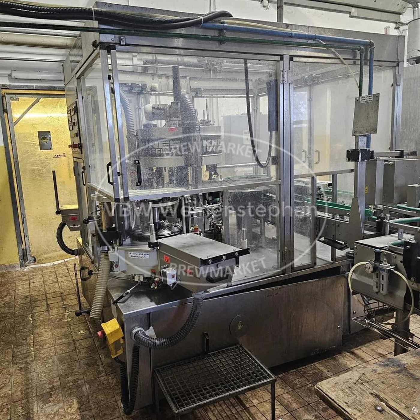 Labeling machine - 1