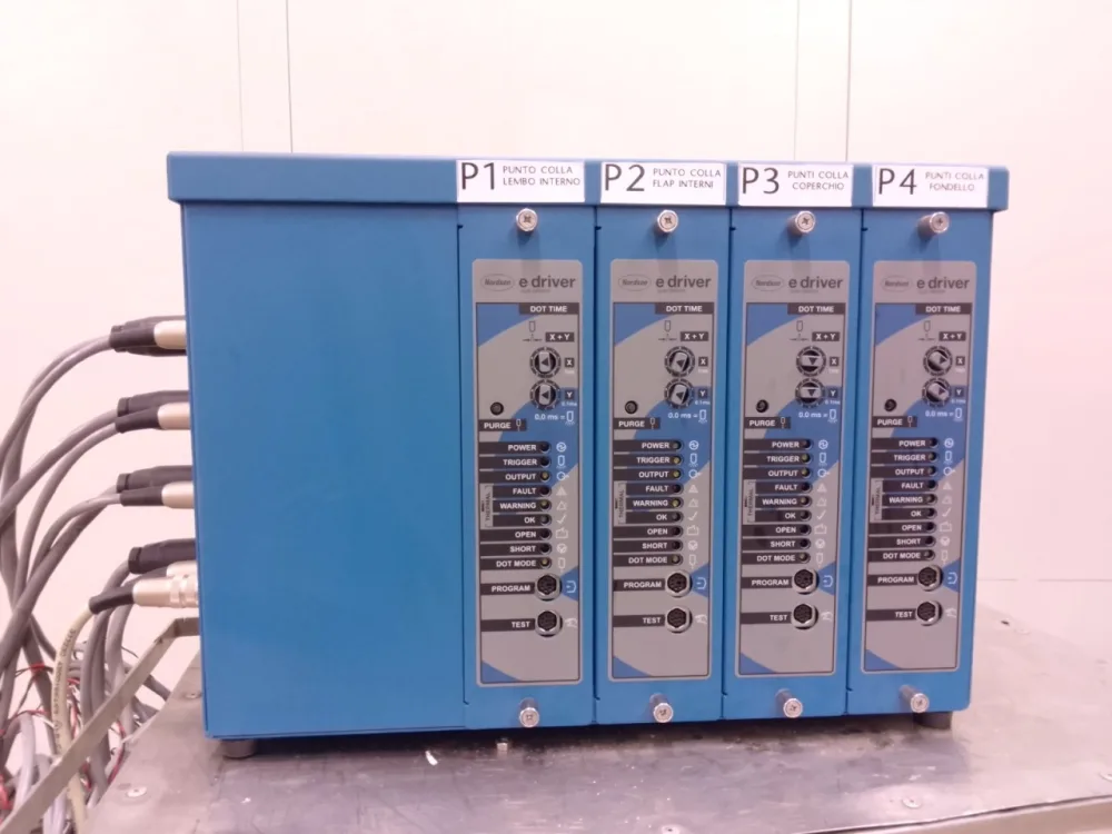 UNITÀ DI CONTROLLO PER INCOLLATORE – NORDSON – MOD.E DRIVER 4