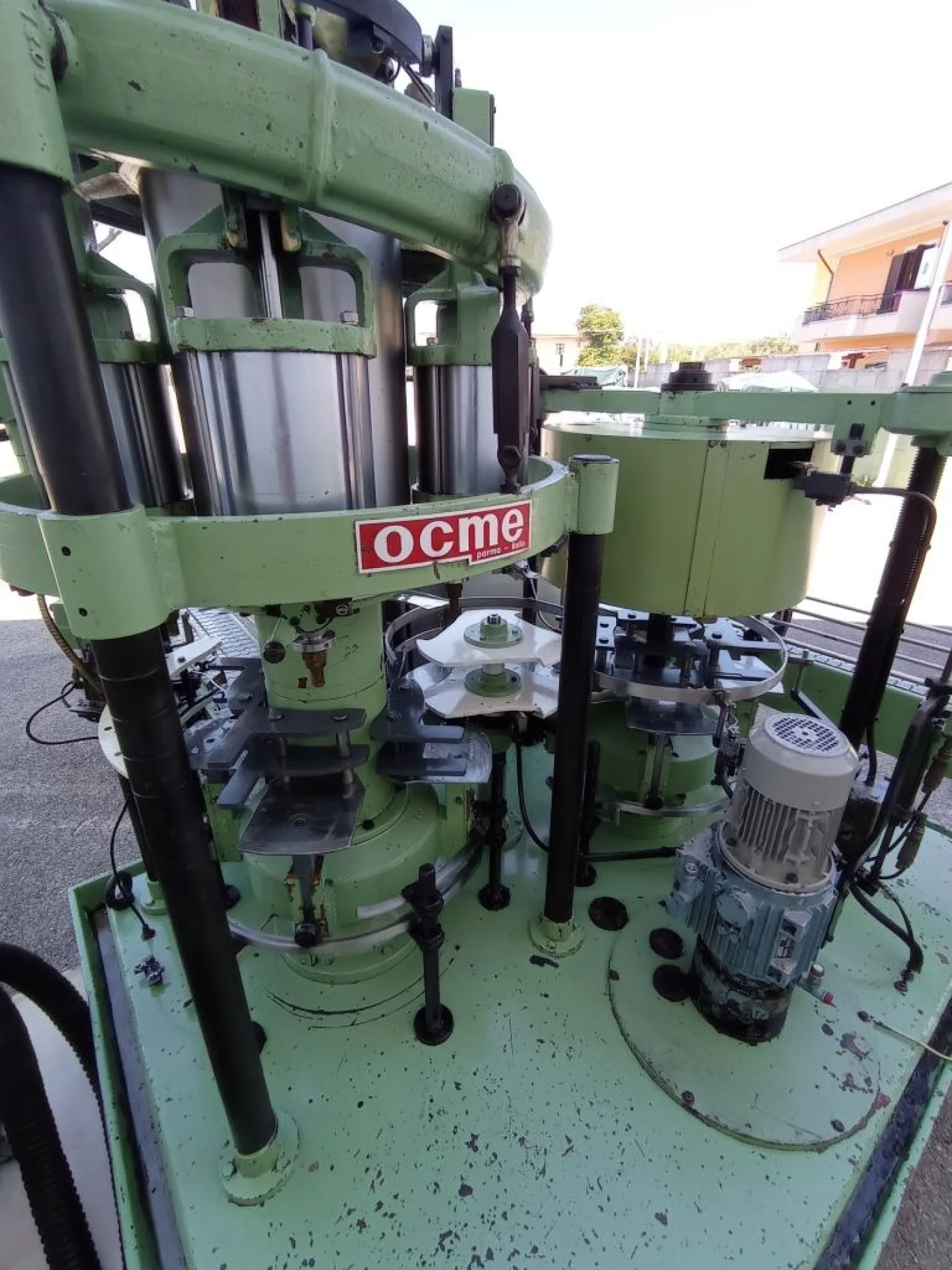 RIEMPITRICE E TAPPATRICE FLACONI – OCME - 1