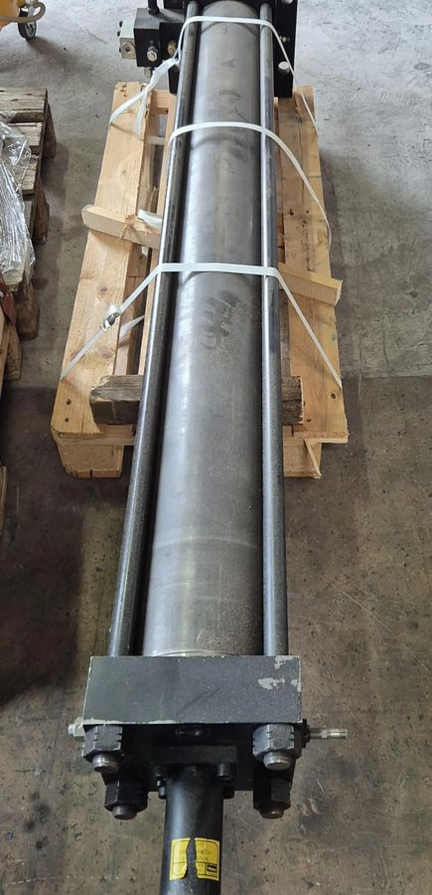 Parker Fluidpower Hydraulikzylinder mit integriertem Wegmesssystem - 1
