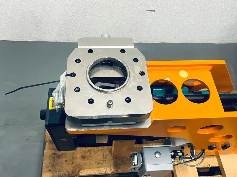 Tox Pressotechnik Clinchzange mit Servoantrieb TZ 05.656387