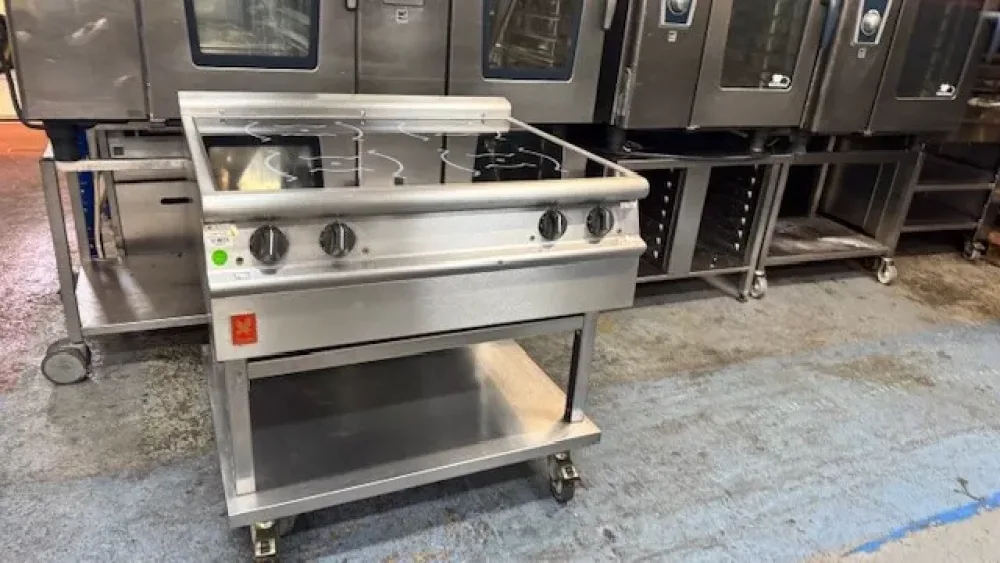 Falcon Dominator Induction Hob E3904I , refurbished with stand , 4 rings 5 kw each powerfull - islandcatering
