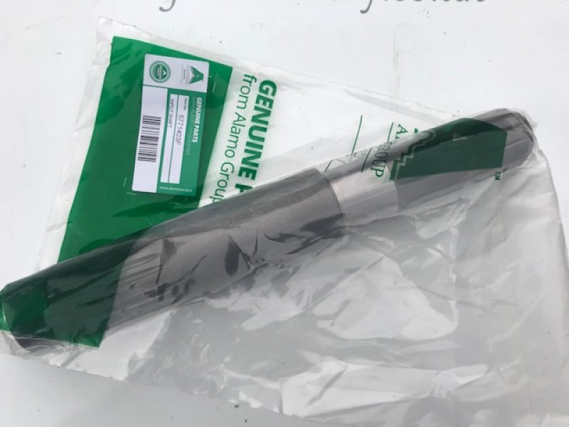 Spearhead Gearbox centre shaft part number 5771403F fits RH Gearbox